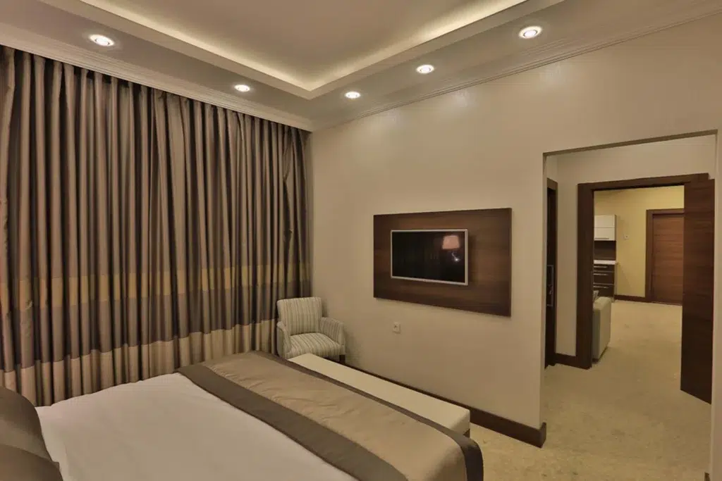 Atif Motaharis Hotel 19
