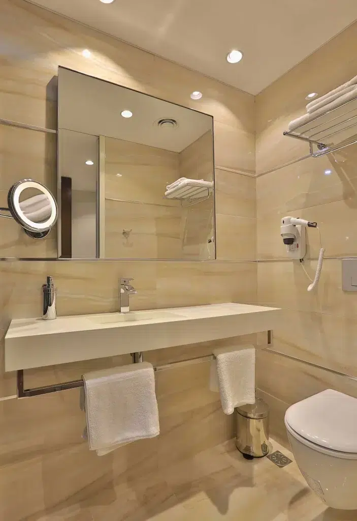 Centro Rotana Hotel 13
