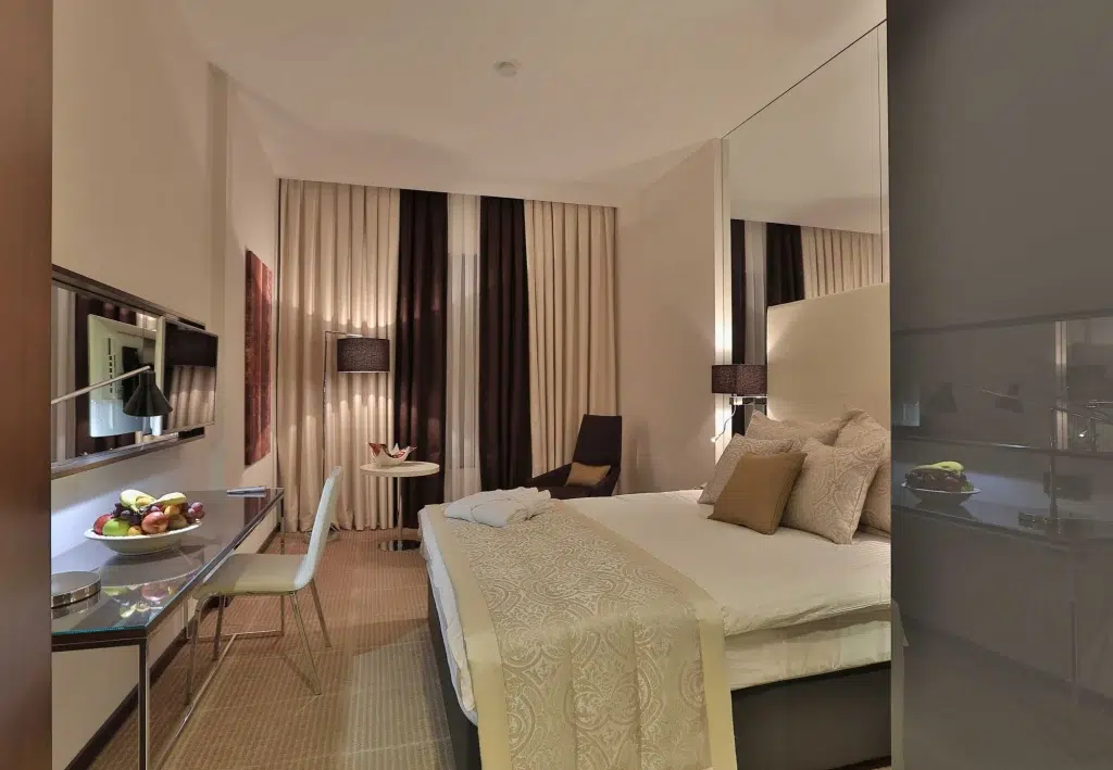 Centro Rotana Hotel 6