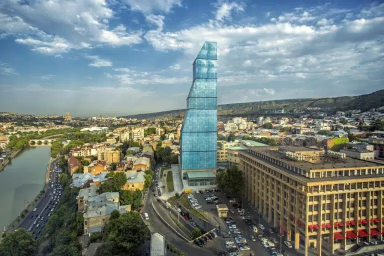 Millennium Hotel Tbilisi projesi, Zebrano mobilyaları